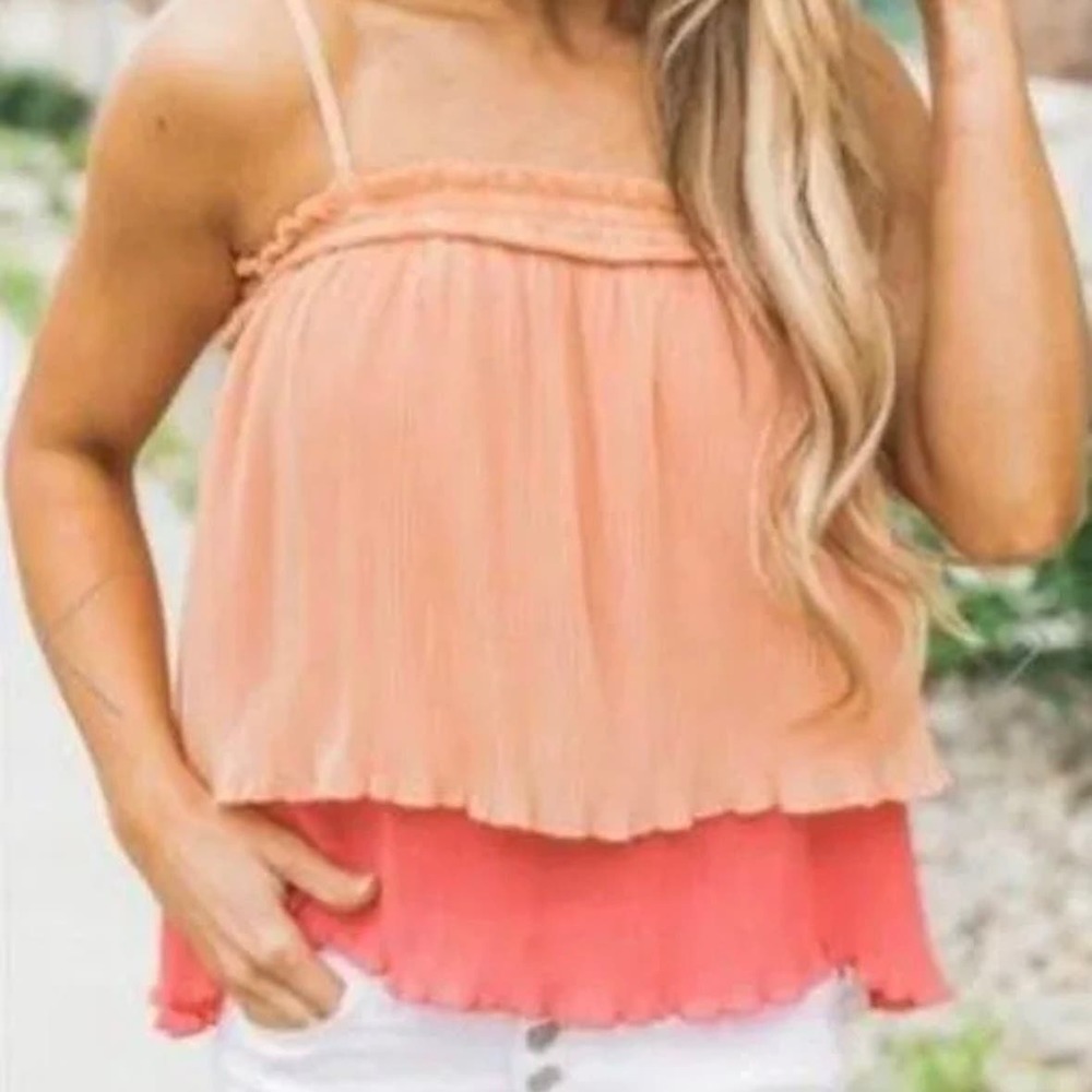 Pink Lily Ombre Sleeveless Crinkle Layered Top Sz. Small